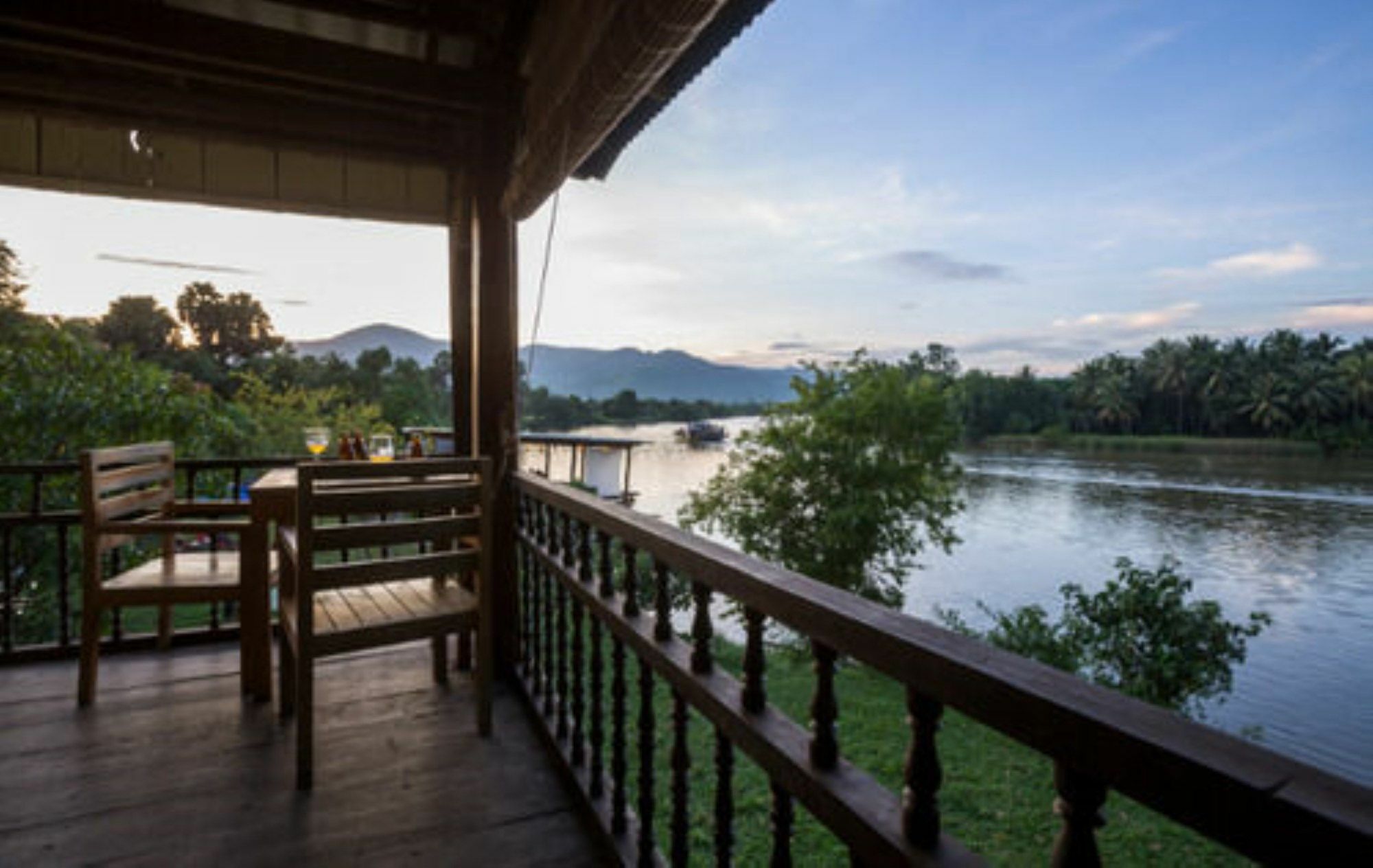 Champa Lodge Kampot Exterior foto